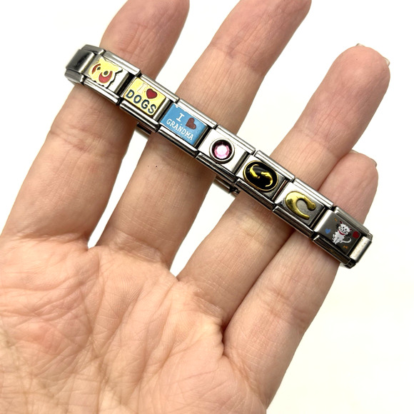 Vintage 00s D'linQ Italian Stretch Charm Bracelet 17 Links 7 Charms Millennial - Picture 1 of 6